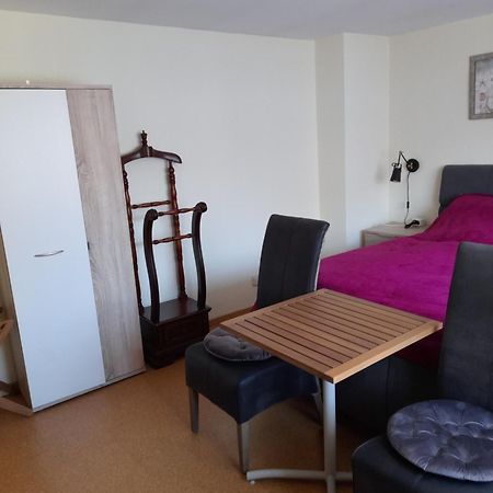 Apartamento Haus Am Huegel Altstrimmig Exterior foto